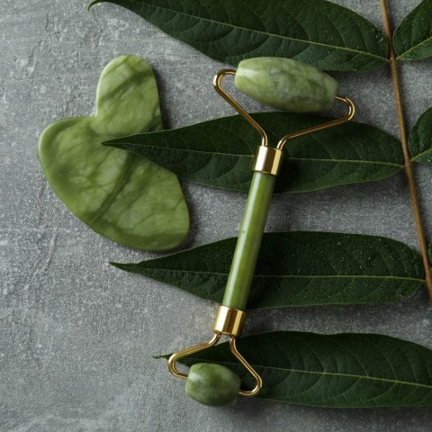 RODILLO + PIEDRA GUA SHA PARA MASAJE FACIAL